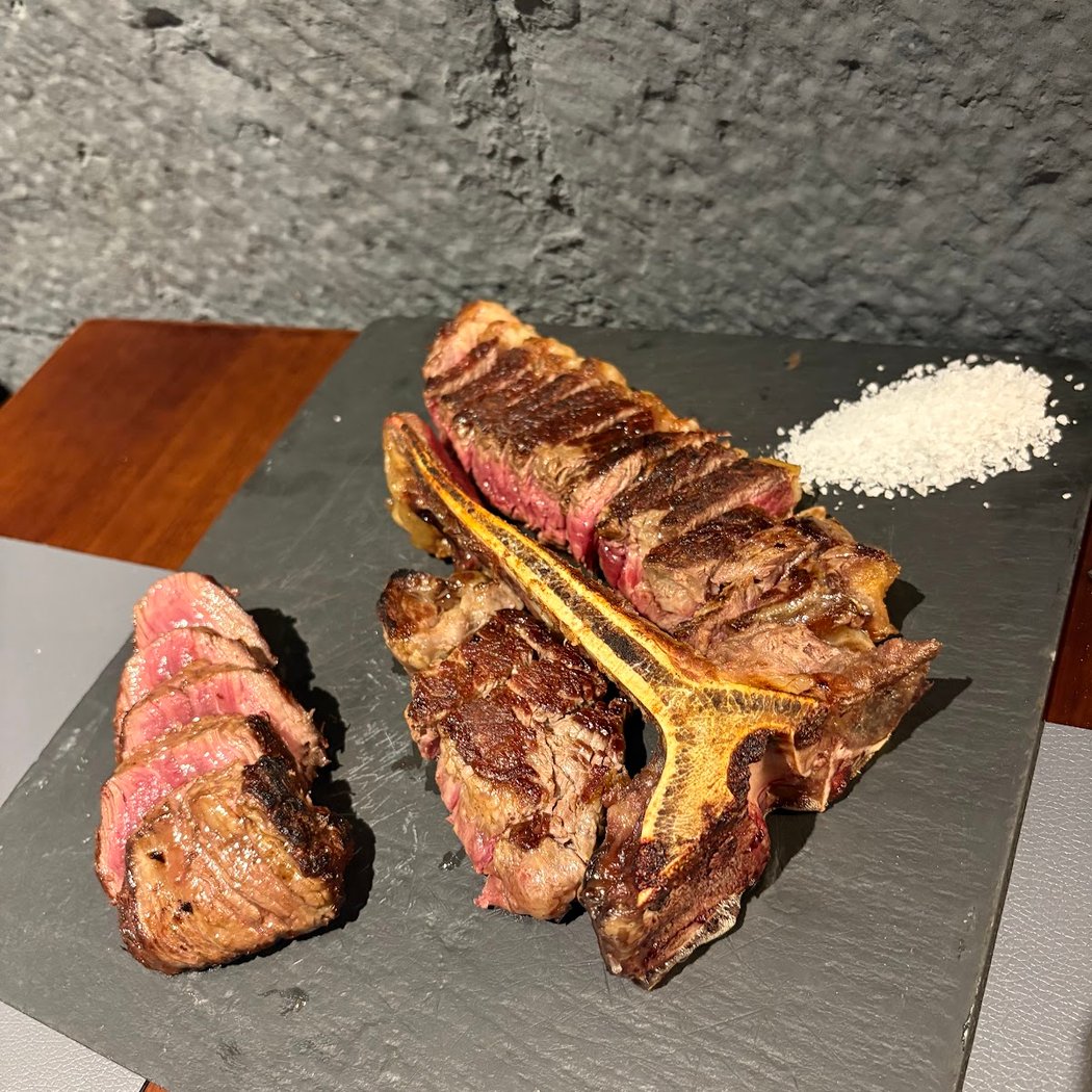 Número Uno Steakhouse 1